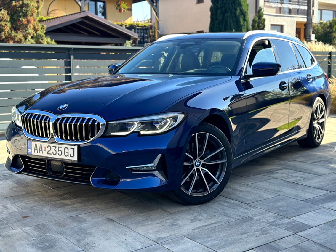 BMW Rad 3 Touring 320d Luxury xDrive A/T8 r.2020