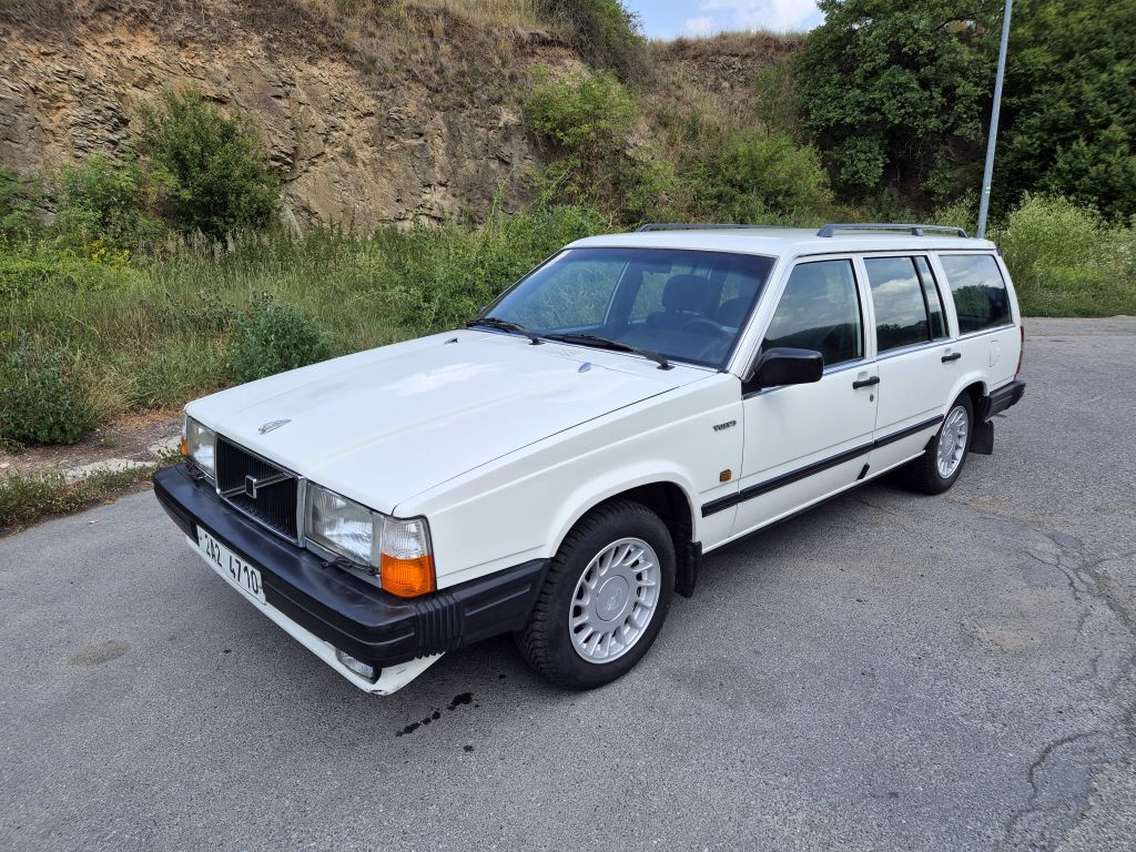 Volvo 740GL 2.4D originál lak, bez koroze, sběratelský stav