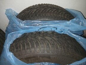 Predám 4ks zimné pneumatiky 205/60 R16 Krisalp, Kleber HP3.