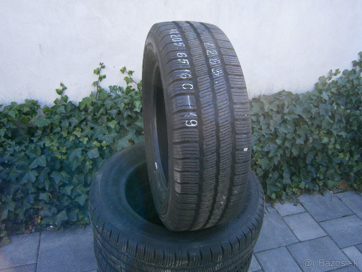 Predám 4x zimné pneu MAXMILER 205/65 R16C 107/105T