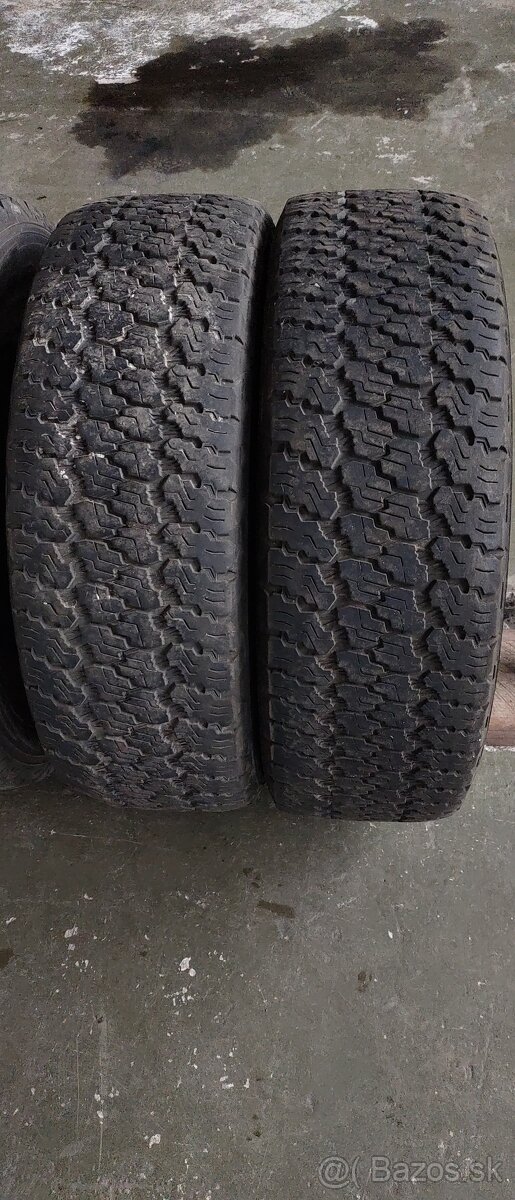 255/75 R17 sada 4.ks Goodyear