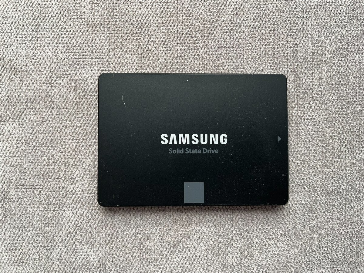 2,5" SSD Samsung / SanDisk / WD Blue 2TB