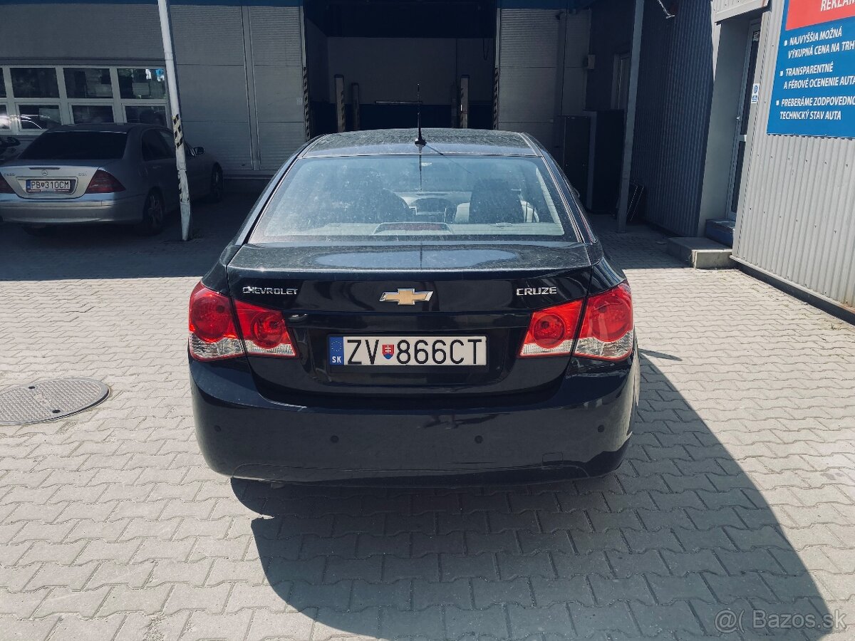 Chevrolet Cruze 61500 Km  1.6 benzin 5 stupnovy