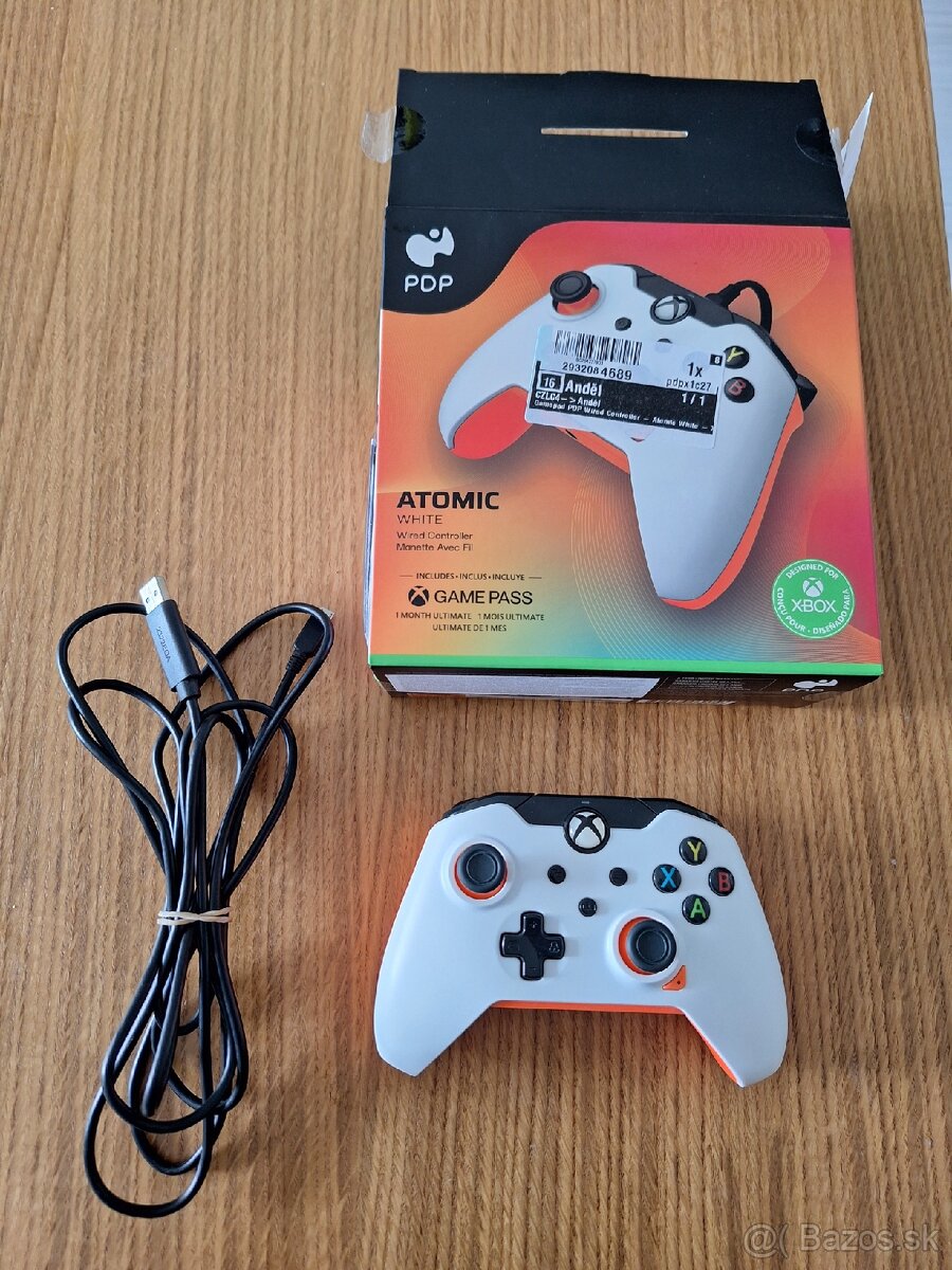 Káblový Xbox herný ovládač PDP Atomic White