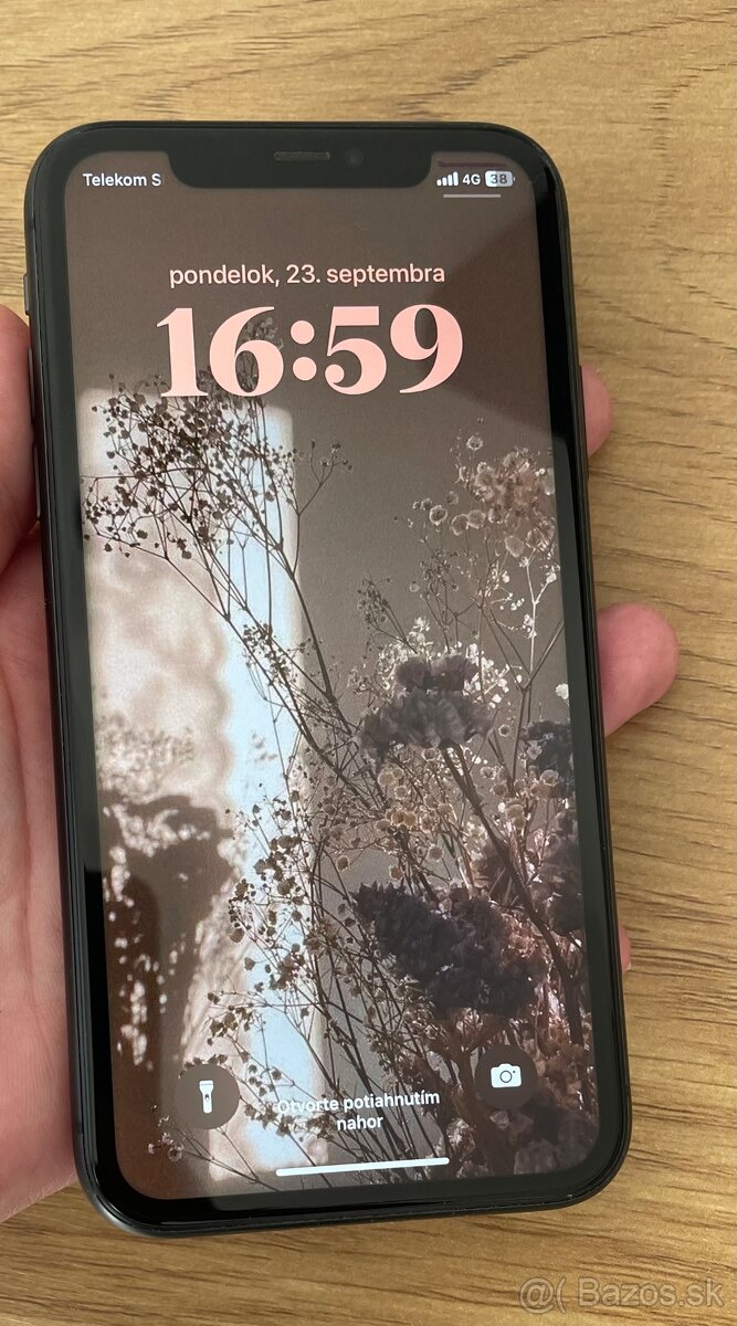 iPhone 11 Black 64GB