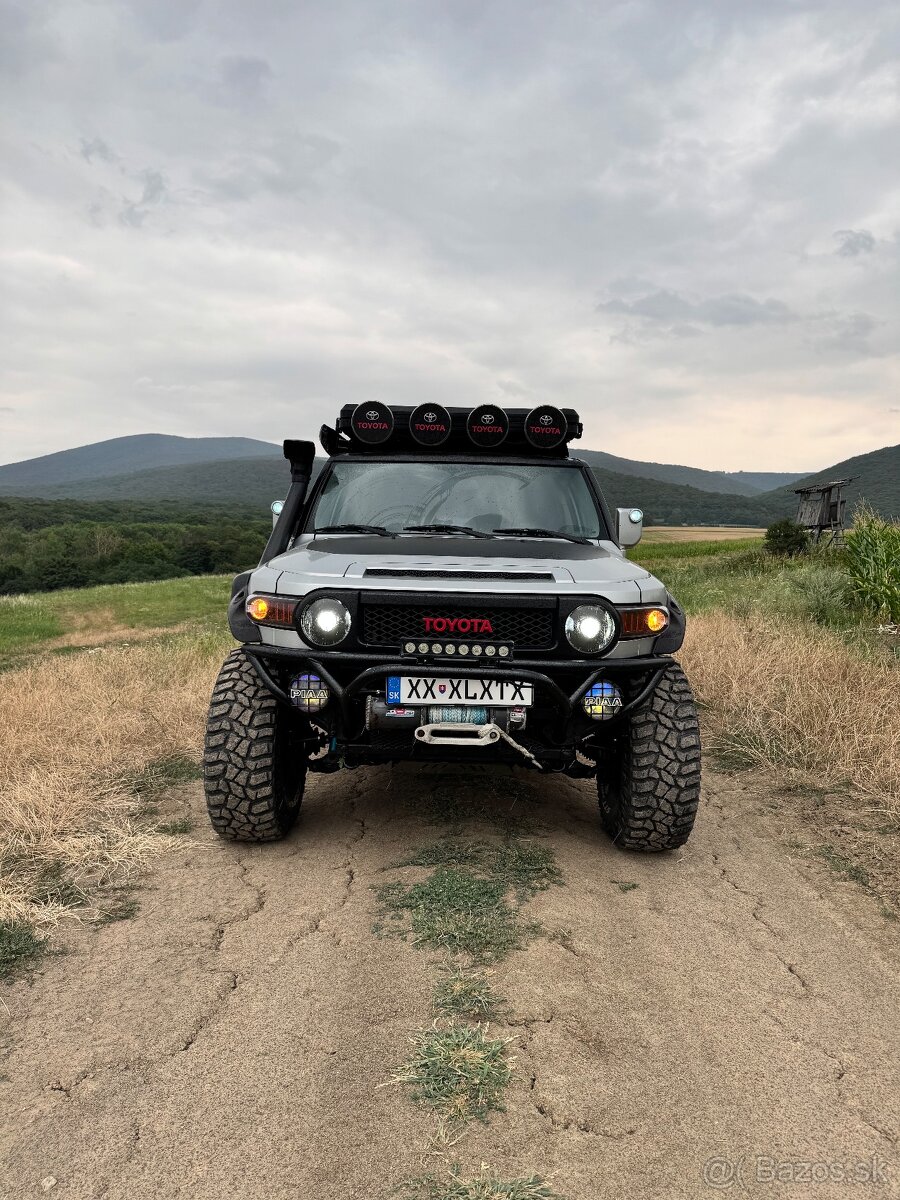 Toyota Fj