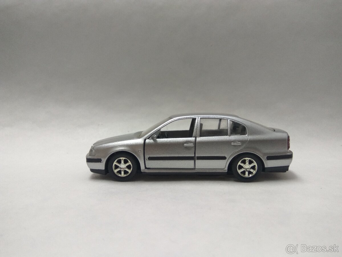 Škoda Octavia 1 - Kaden - 1:43