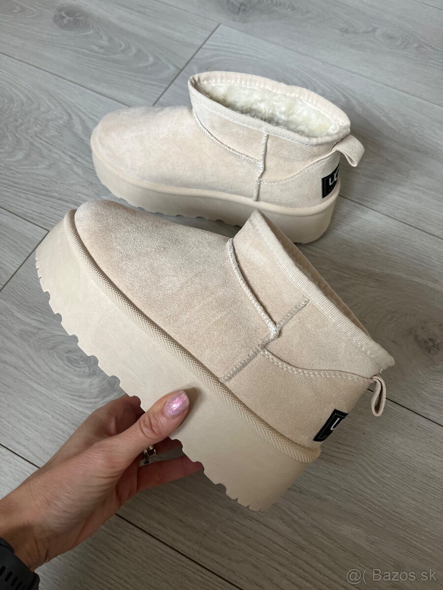 Dámske čižmičky UGG mini svetlé