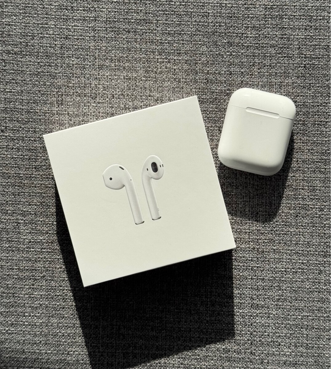 Apple AirPods (2. generácie)