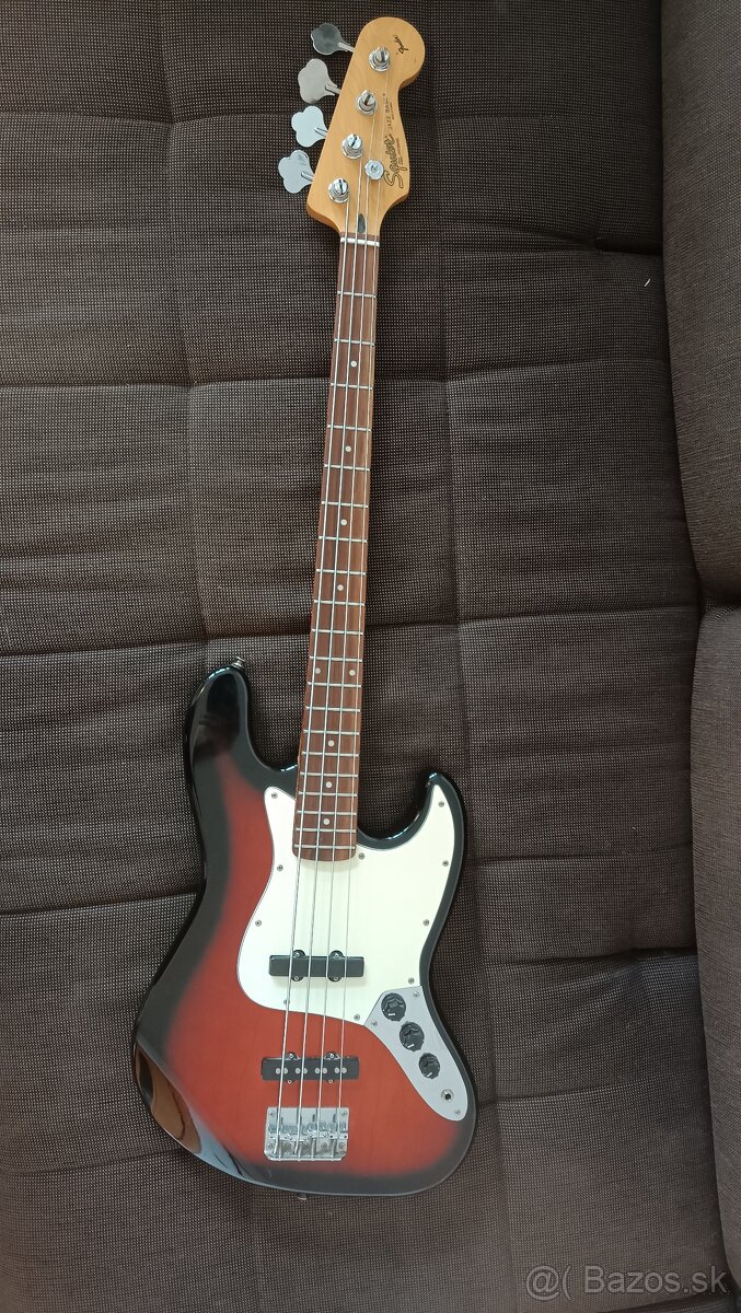 Squier Jazz Bass