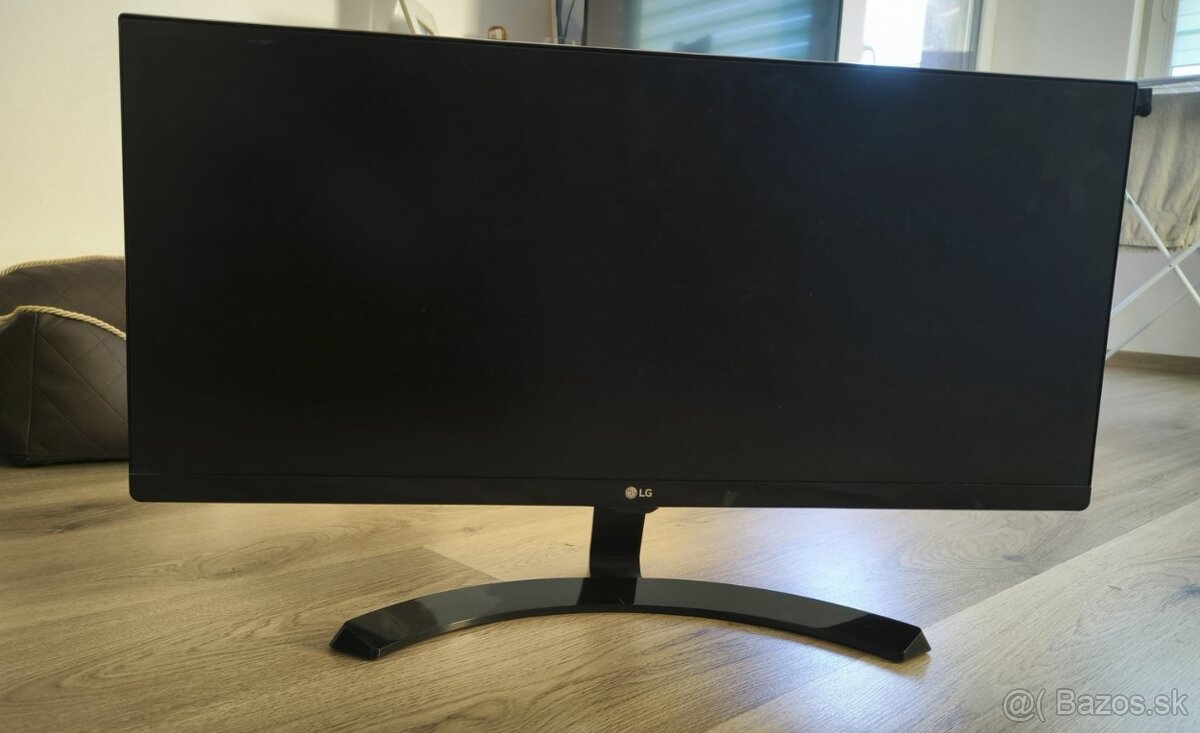 LG 21:9 UltraWide FHD IPS Monitor 29UM68-P 29''