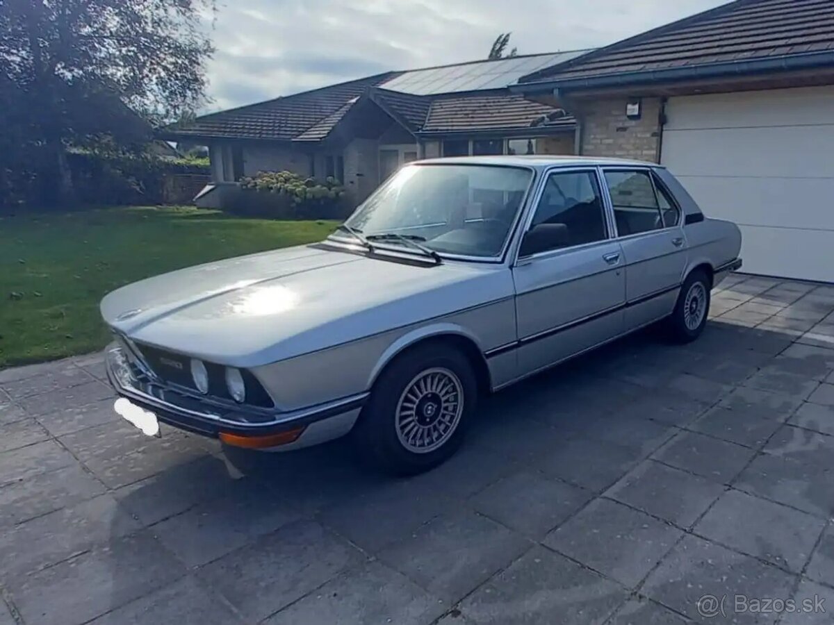 1980 BMW 520 E12