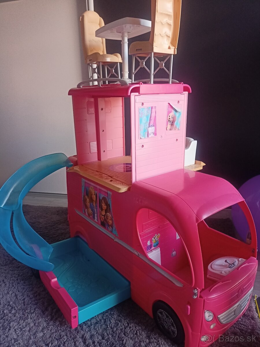 Barbie karavan + zdarma 2 Barbie