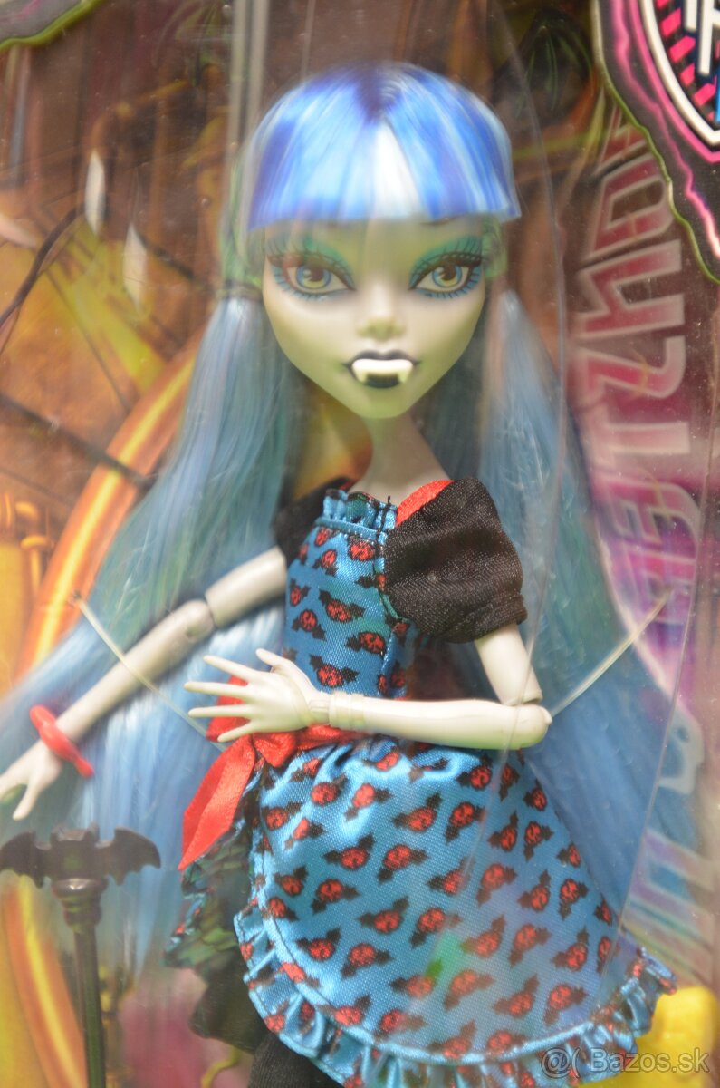 Monster High bábiky Ghoulia, Operetta