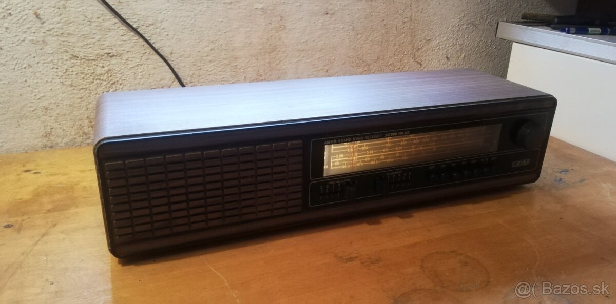 Predam radio RFT saturn MR 423