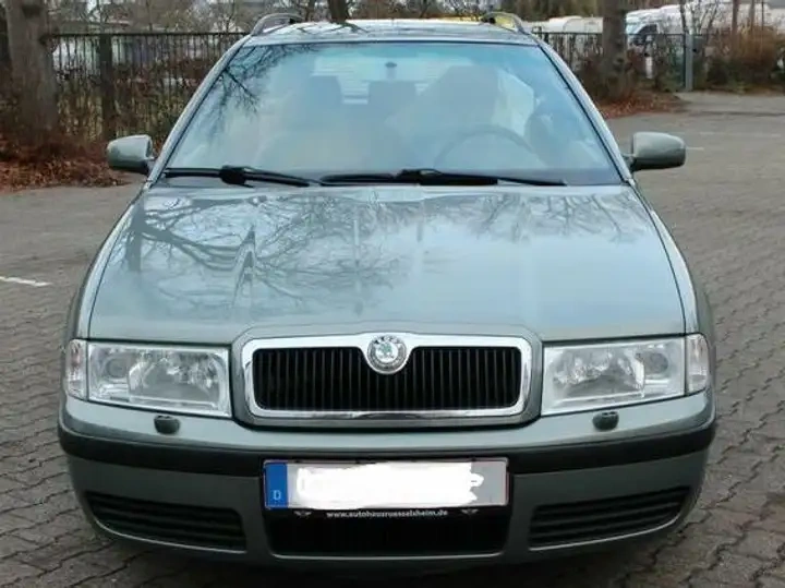 Rozpredam skoda octavia 1 na nahradne diely