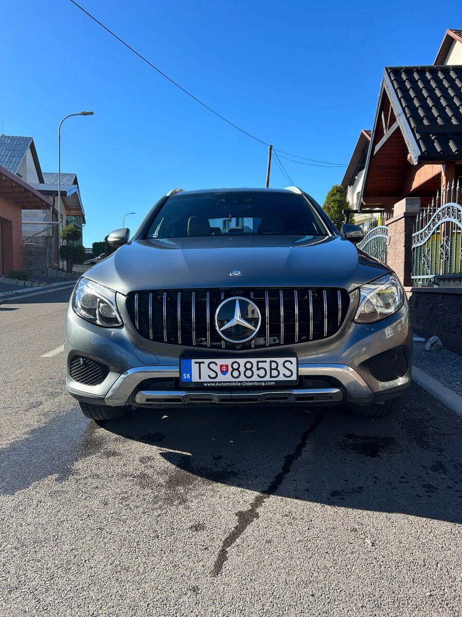 Predám Mercedes-Benz AMG GLC 250d 4 MATIC