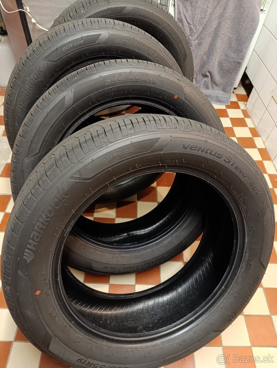 Hankook 235/55 R19