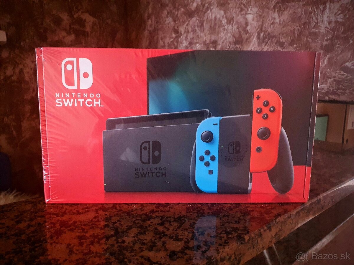 Nintendo Switch – Neon Red & Blue