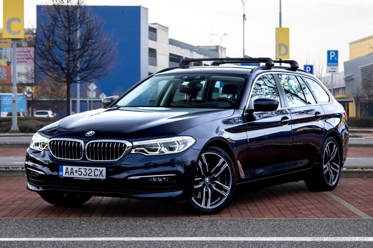 BMW Rad 5 Touring 530d xDrive A/T 2019 so strešnými nosičmi