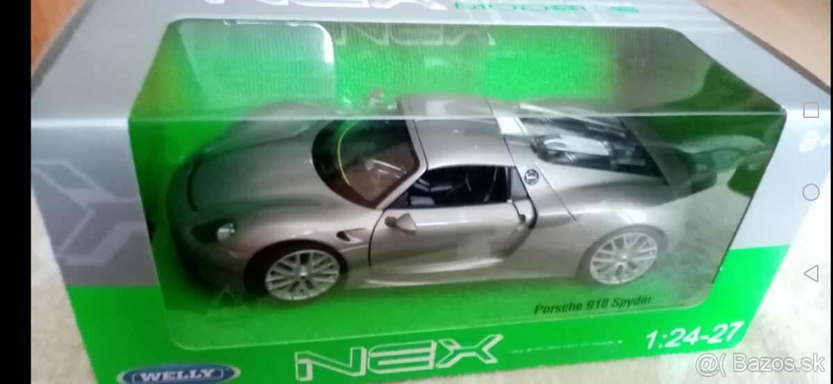 Model WELLY 1:24 Porsche 918 spyder