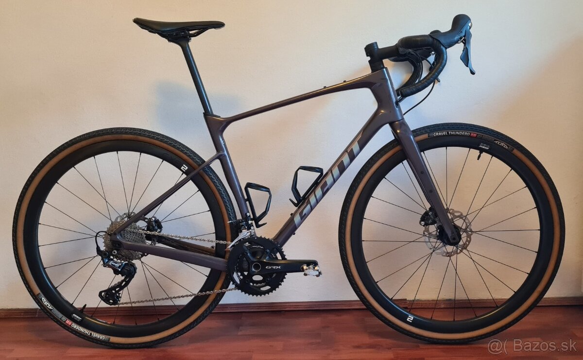 Gravel bicykel GIANT Revolt Advanced 0