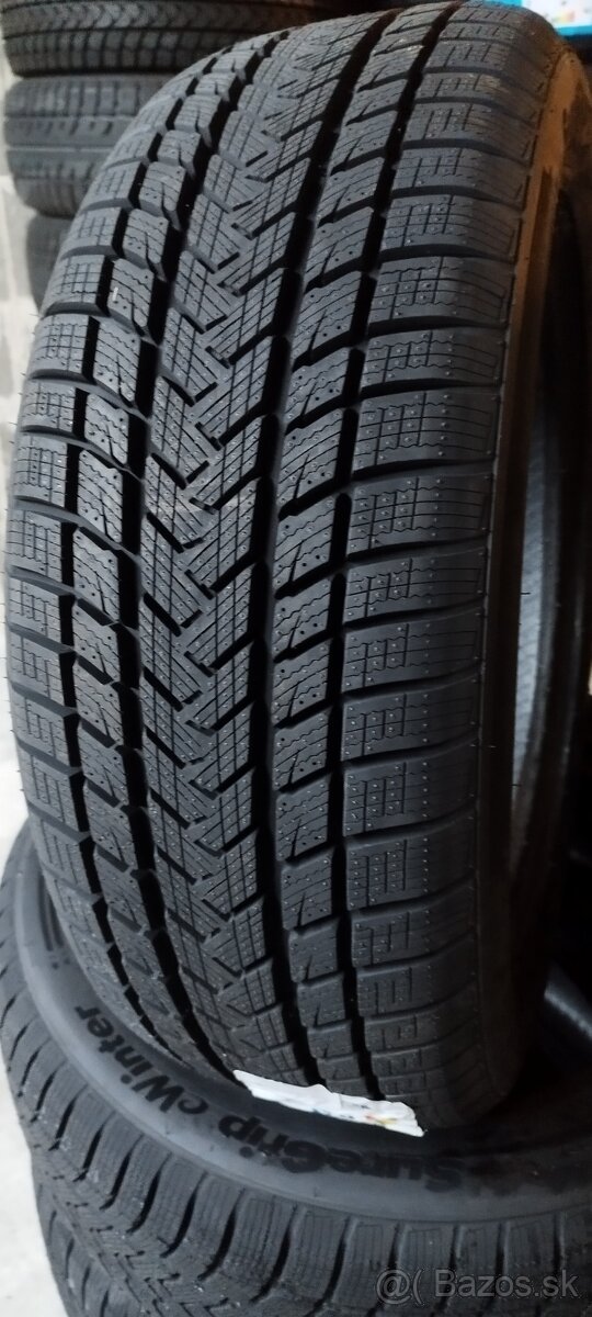 Zimné pneumatiky 215/55 R17