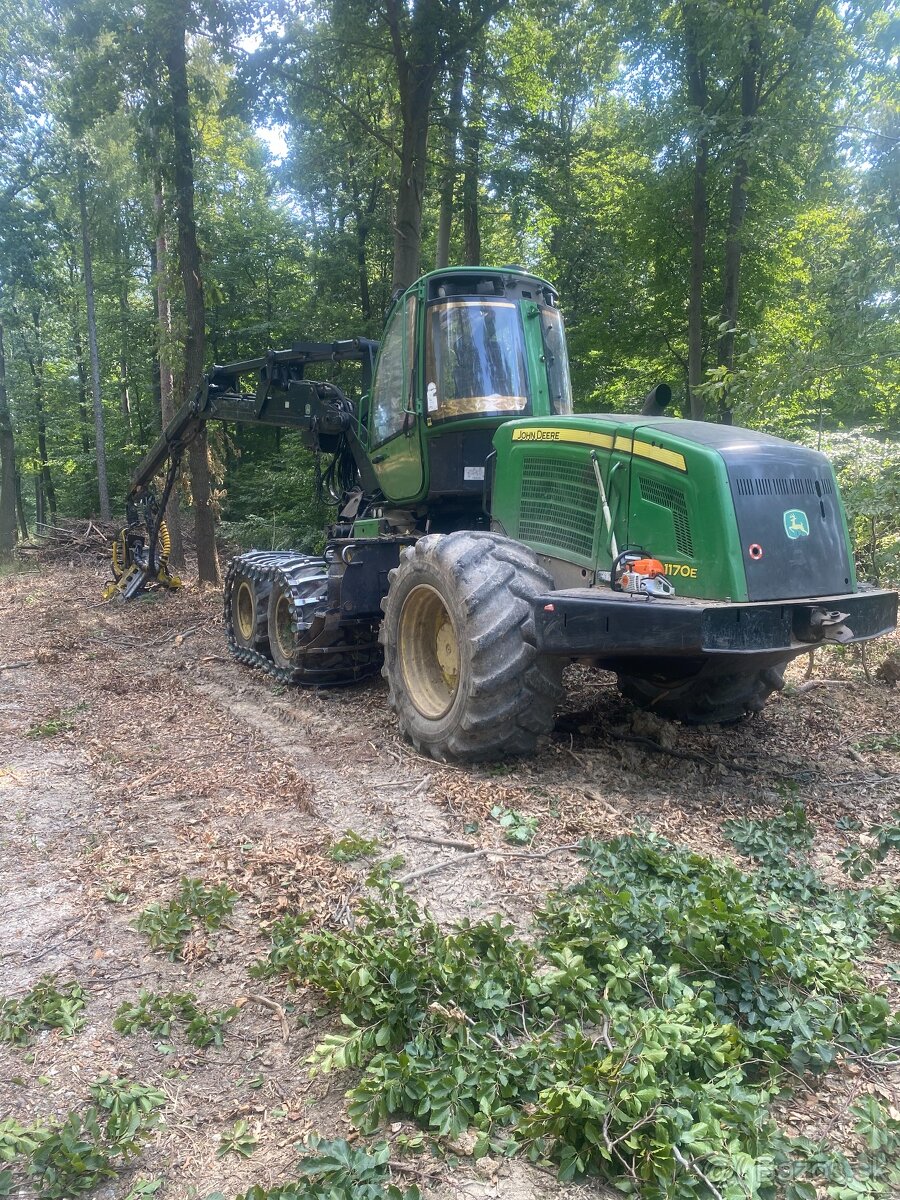 Harvestor John Deere 1170 E