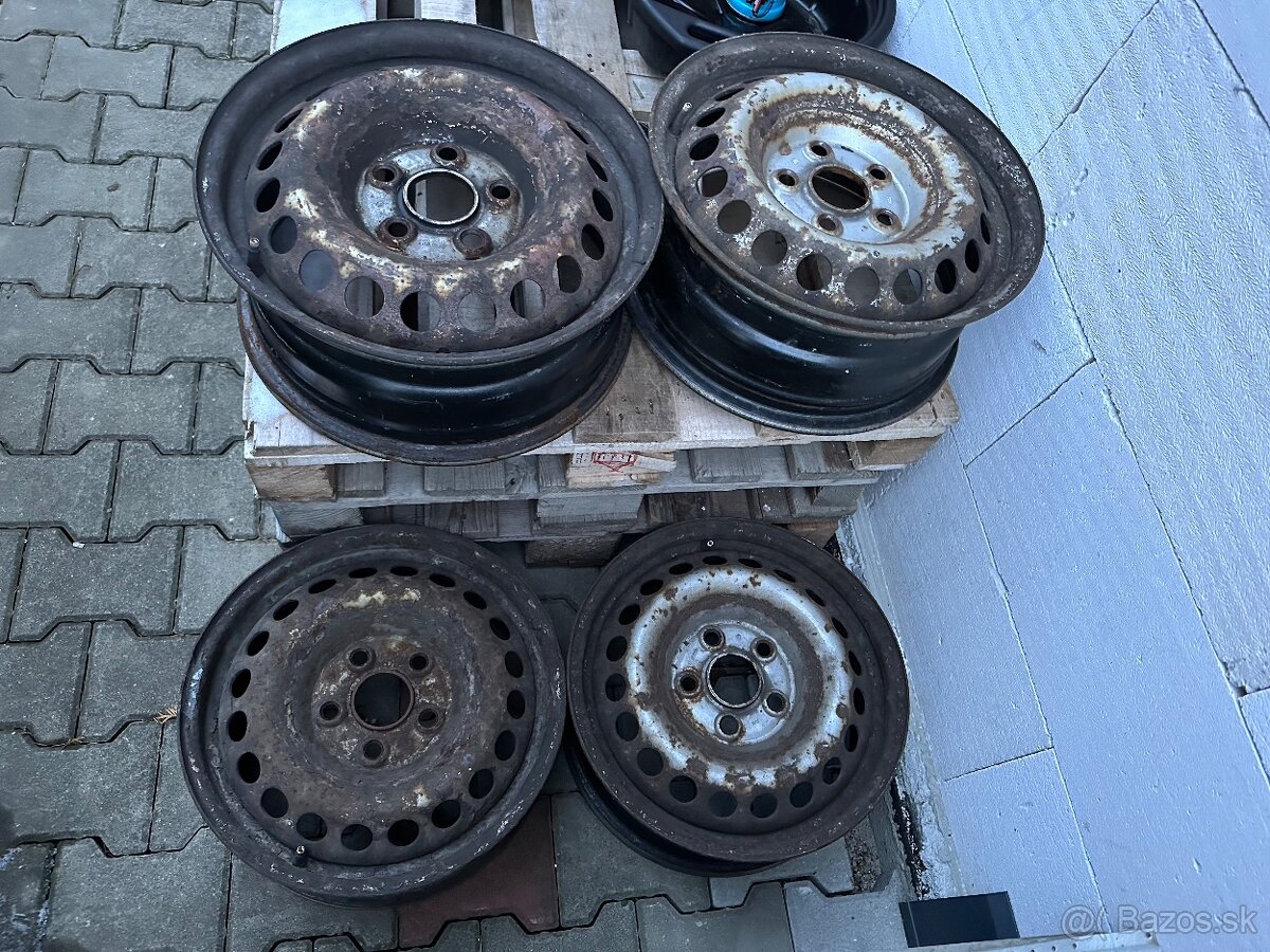 5x120 R16 T5 Transporter