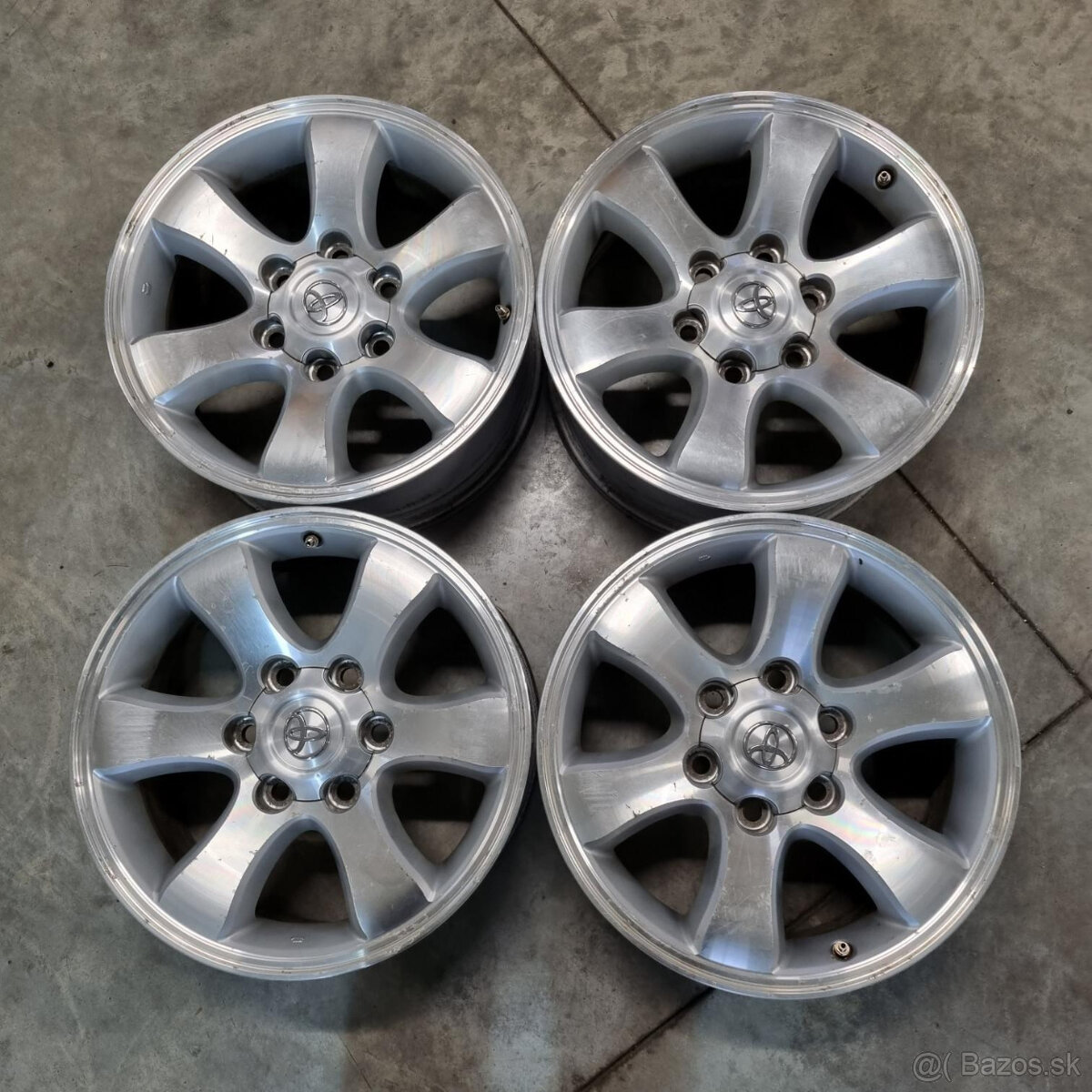 TOYOTA disky 6x139.7 R17 ET30