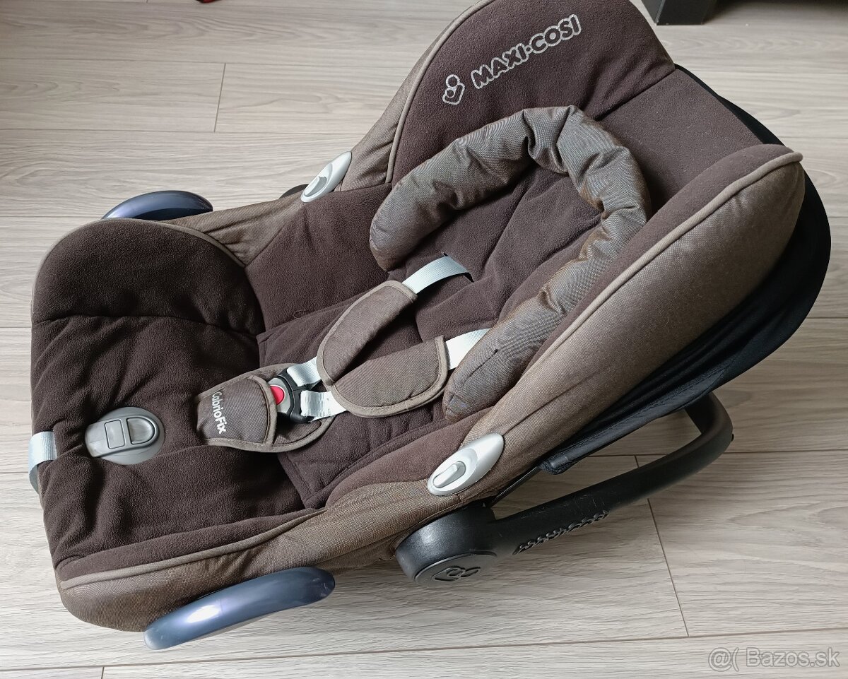 MAXI COSI CabrioFix vajicko autosedacka hneda