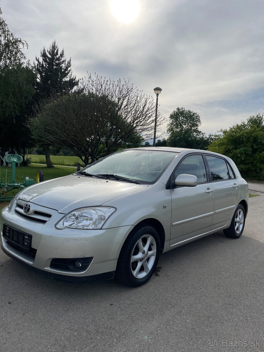 Toyota Corolla 1.6 VVT-i 81kW Benzin = 198340km Top Stav =