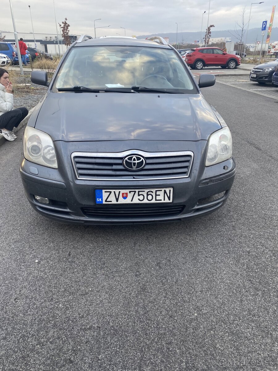 Predám Toyota avensis t25 2.2d 130kw