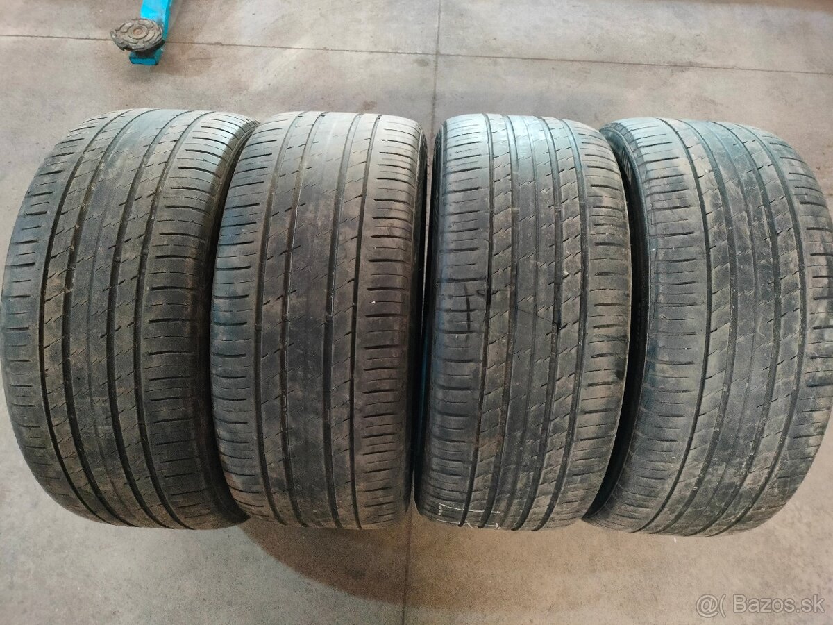 Predám sadu letných pneu Tracmax 275/40 r21