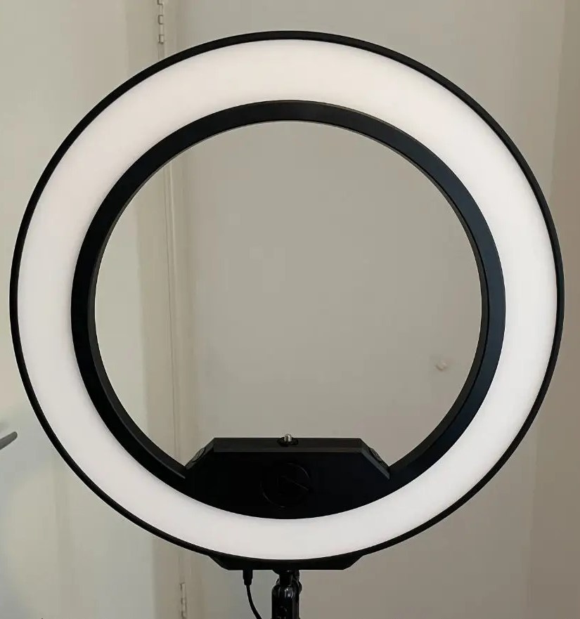 Predám Elgato Ring Light - Video svetlo - Makeup Svetlo