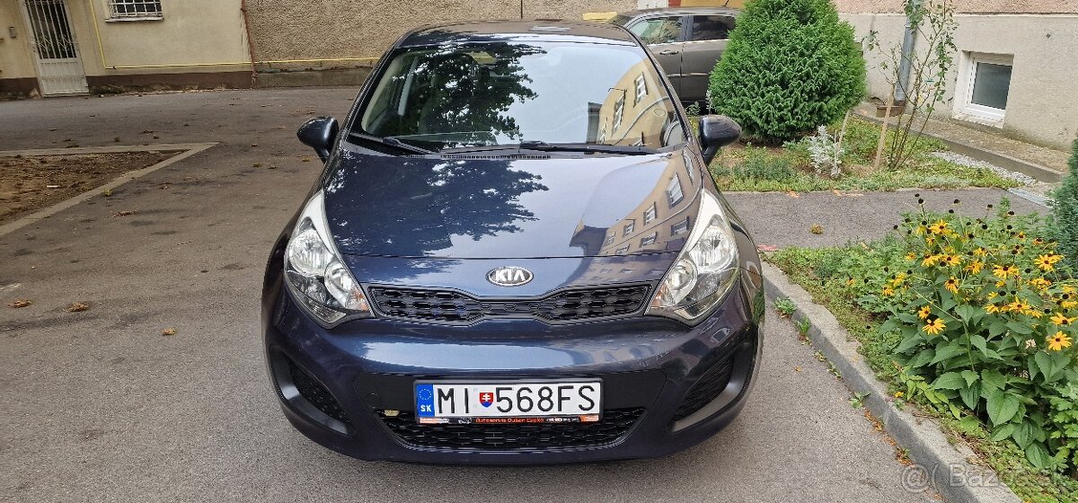 Predam Kia Rio 3.  2012 -63kw 155 000km LPG