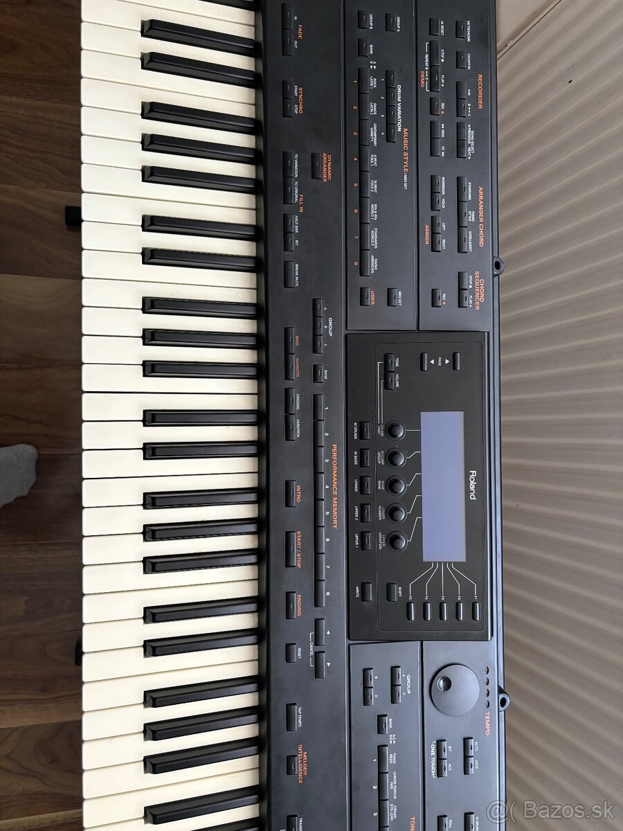 Roland G 800