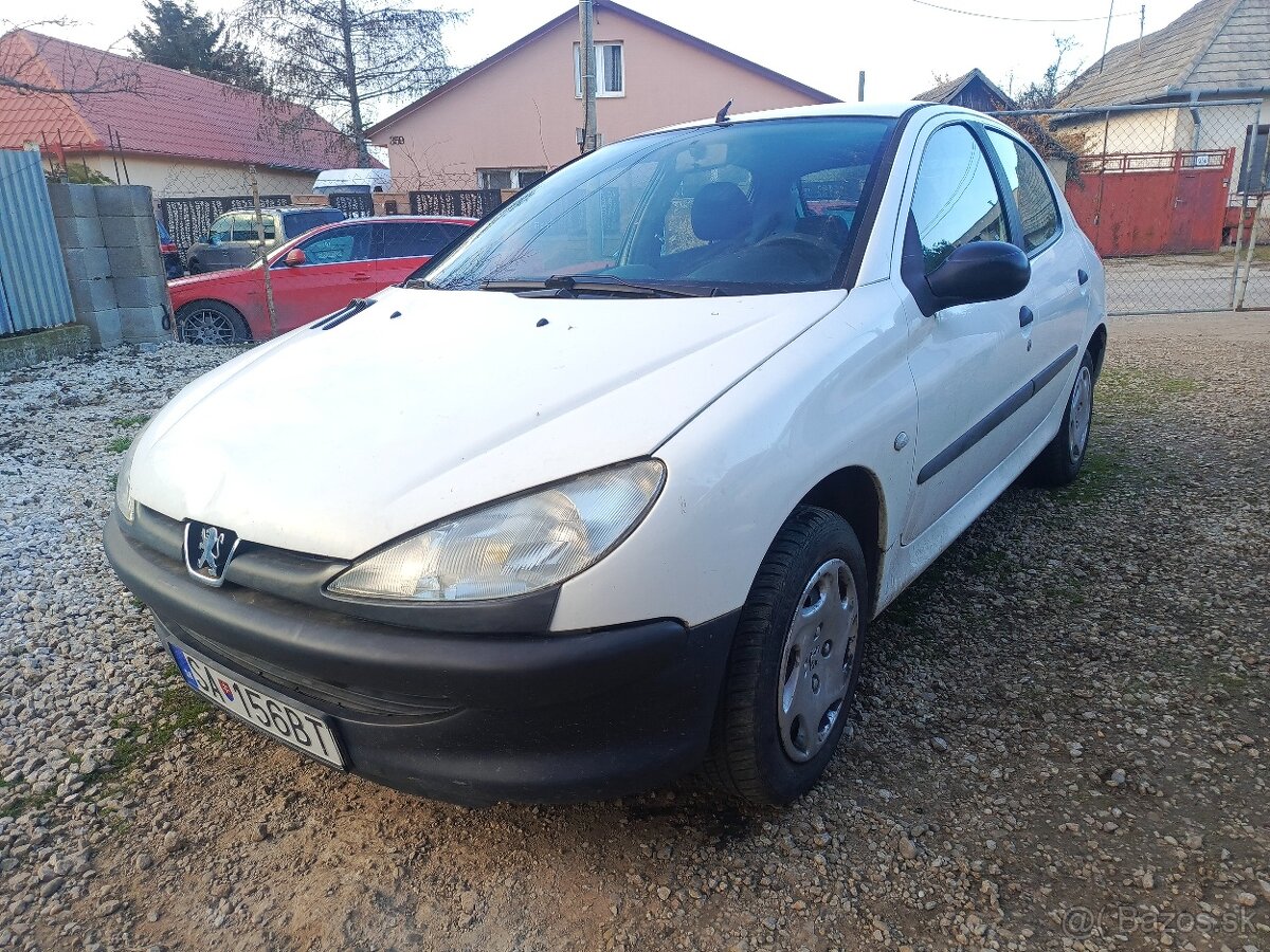 Peugeot 206 1.1i