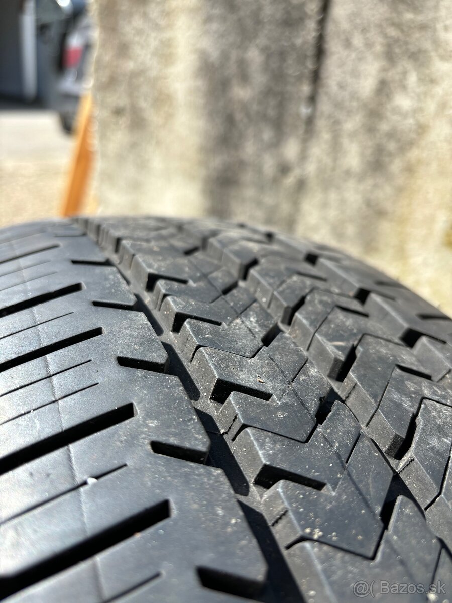 Predam pneumatiky 215/65 r16c