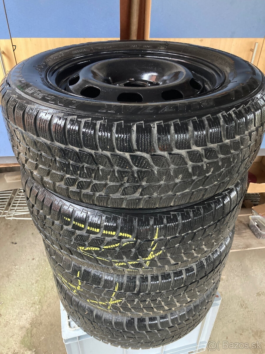 Zimné pneu Bridgestone 195/65/15 + disky na Š, VW