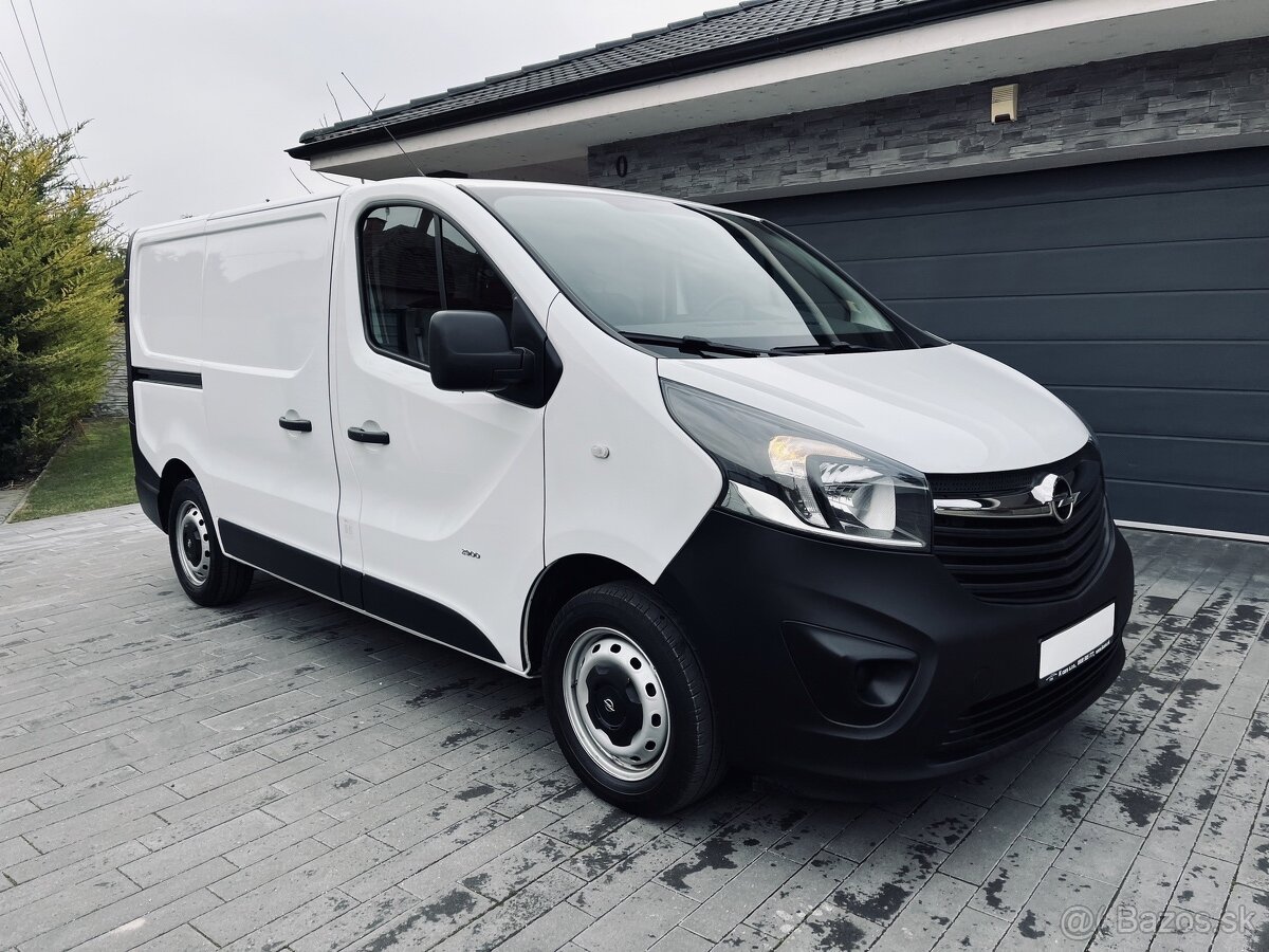 Opel Vivaro Kombi 1.6 CDTI BiTurbo 125k S&S L2H1 2900