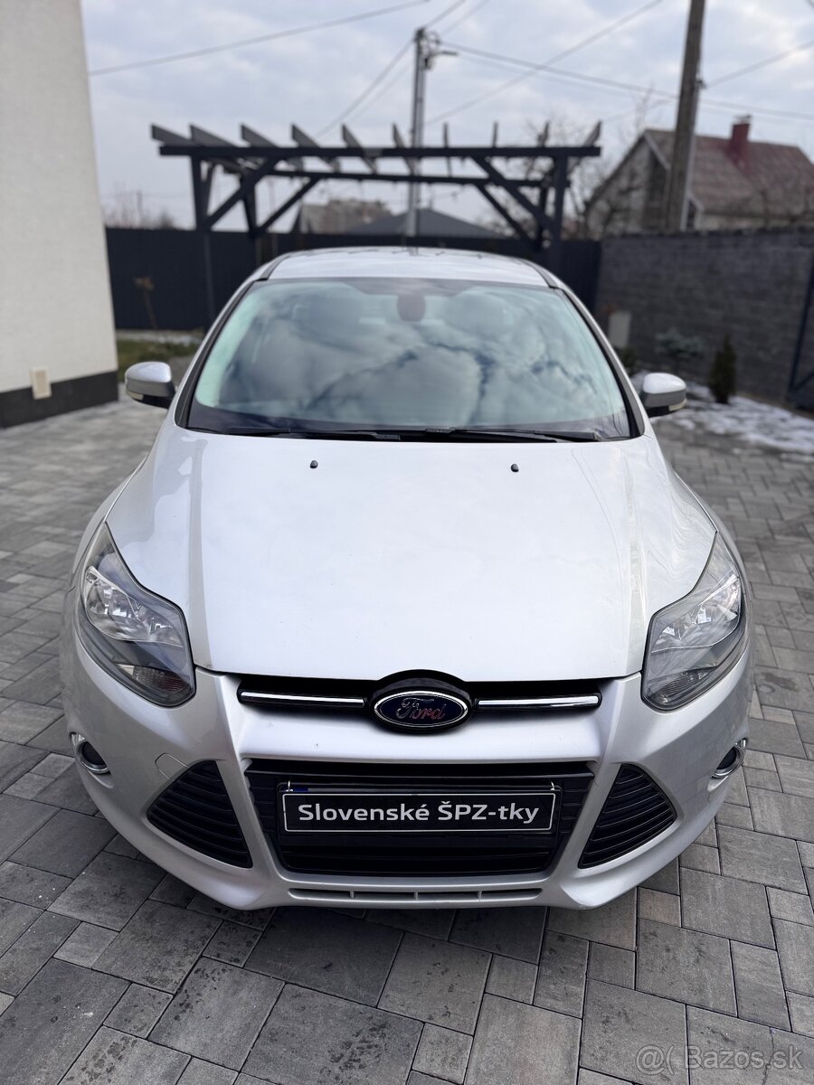 Ford Focus 1.6Tdci max vybava