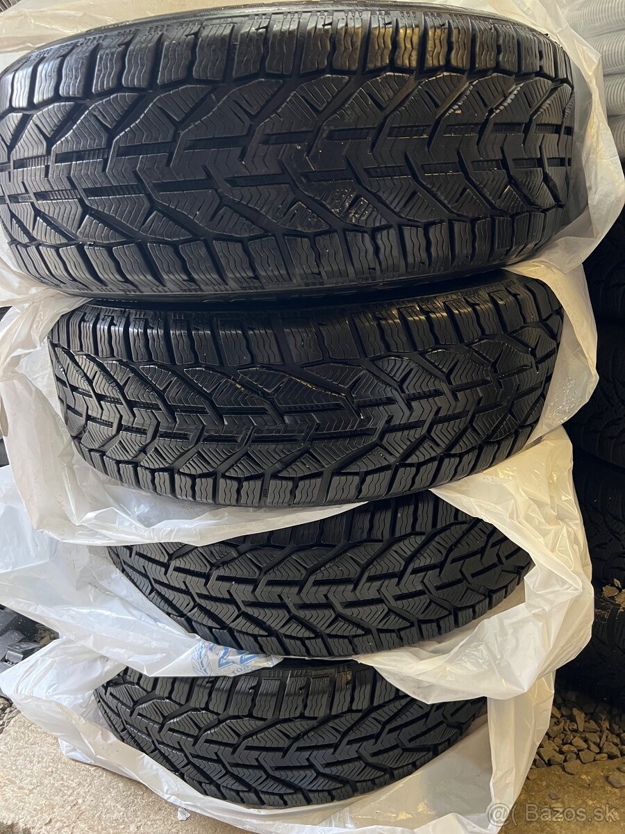 Zimné gumy 215/55R17