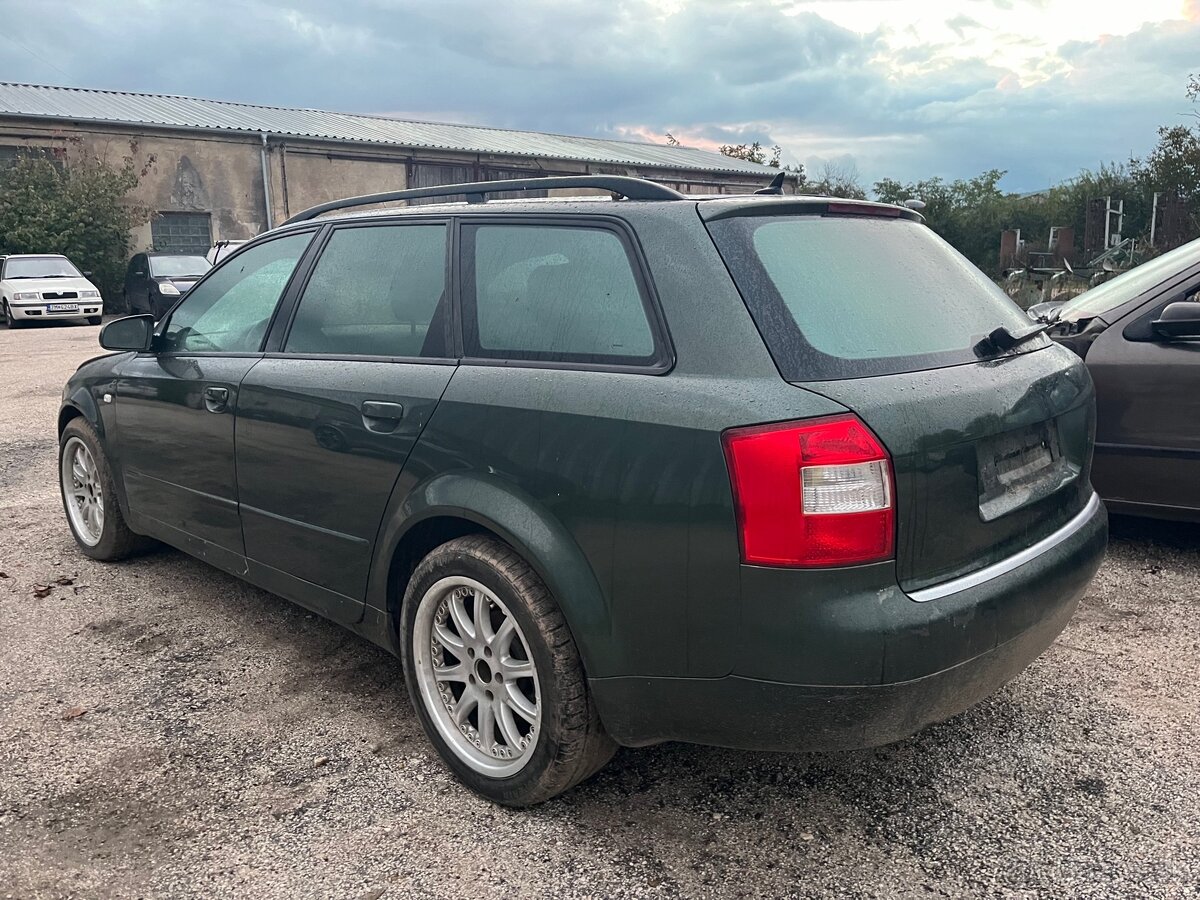 Rozpredám na ND Audi A4 B6 Avant Quattro