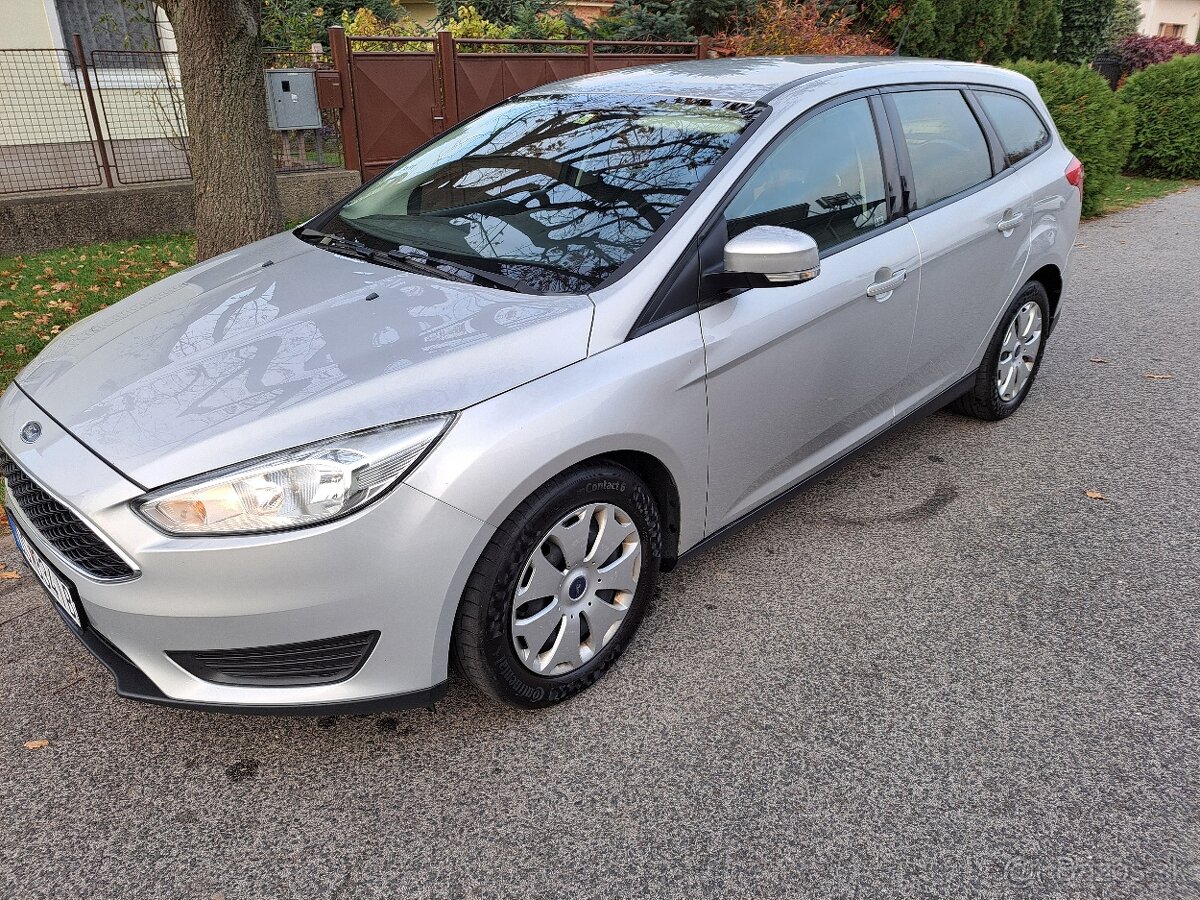 Ford Focus Kombi mk3  1.0 EcoBust nova STK-EK 176000km