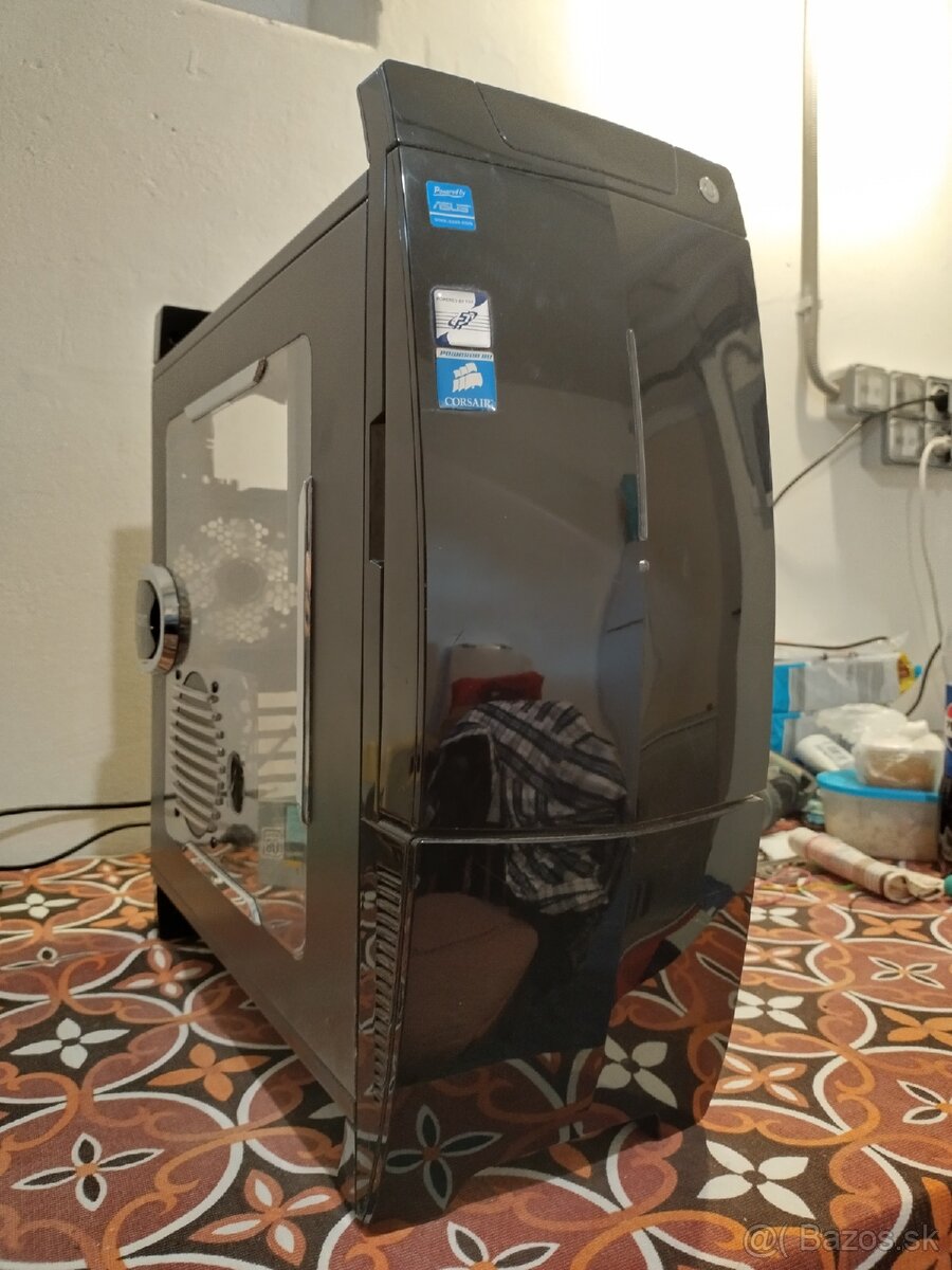 PC skriňa NZXT Lexa čierna