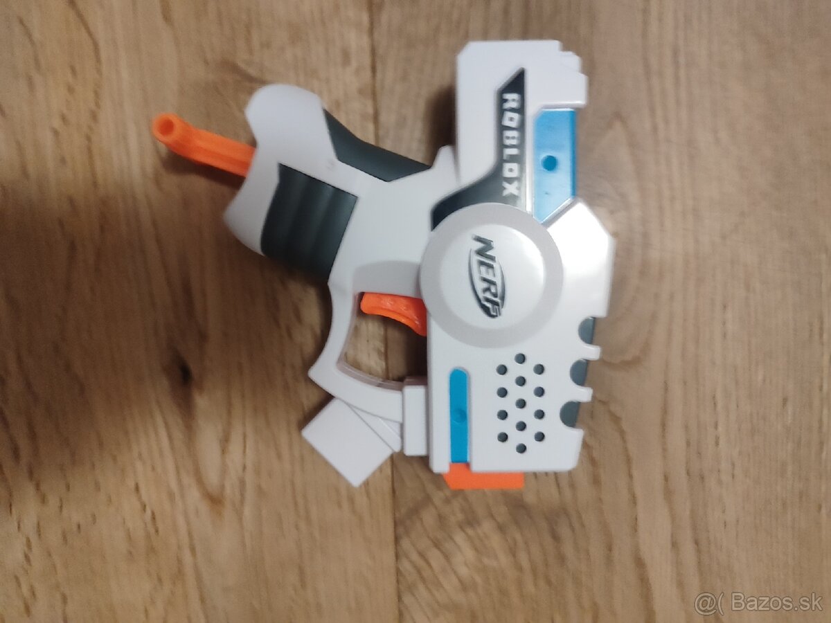 Nerf zbraň roblox strucid boom