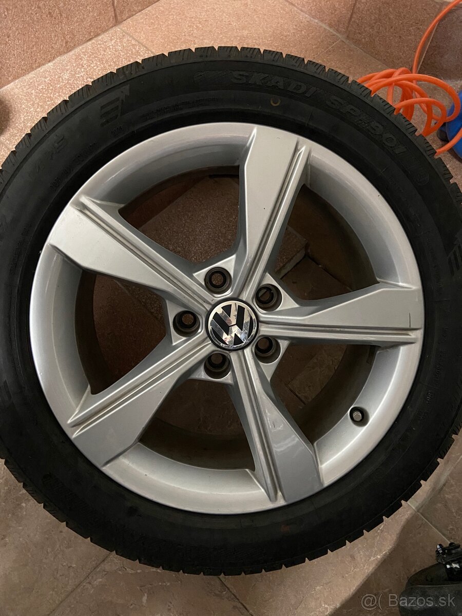 Zimné pneu (225/50 R17) + disky