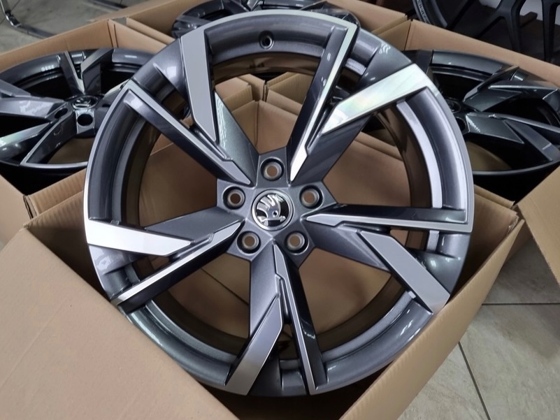 ✅ R19 ®️ Originál Škoda 5x112 ET48 ✅ Octavia Golf