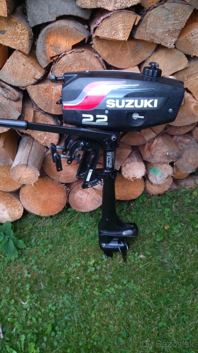 Lodný motor Suzuki